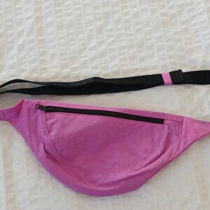 Baggu Extra Pink crossbody bag fanny pack new without tags